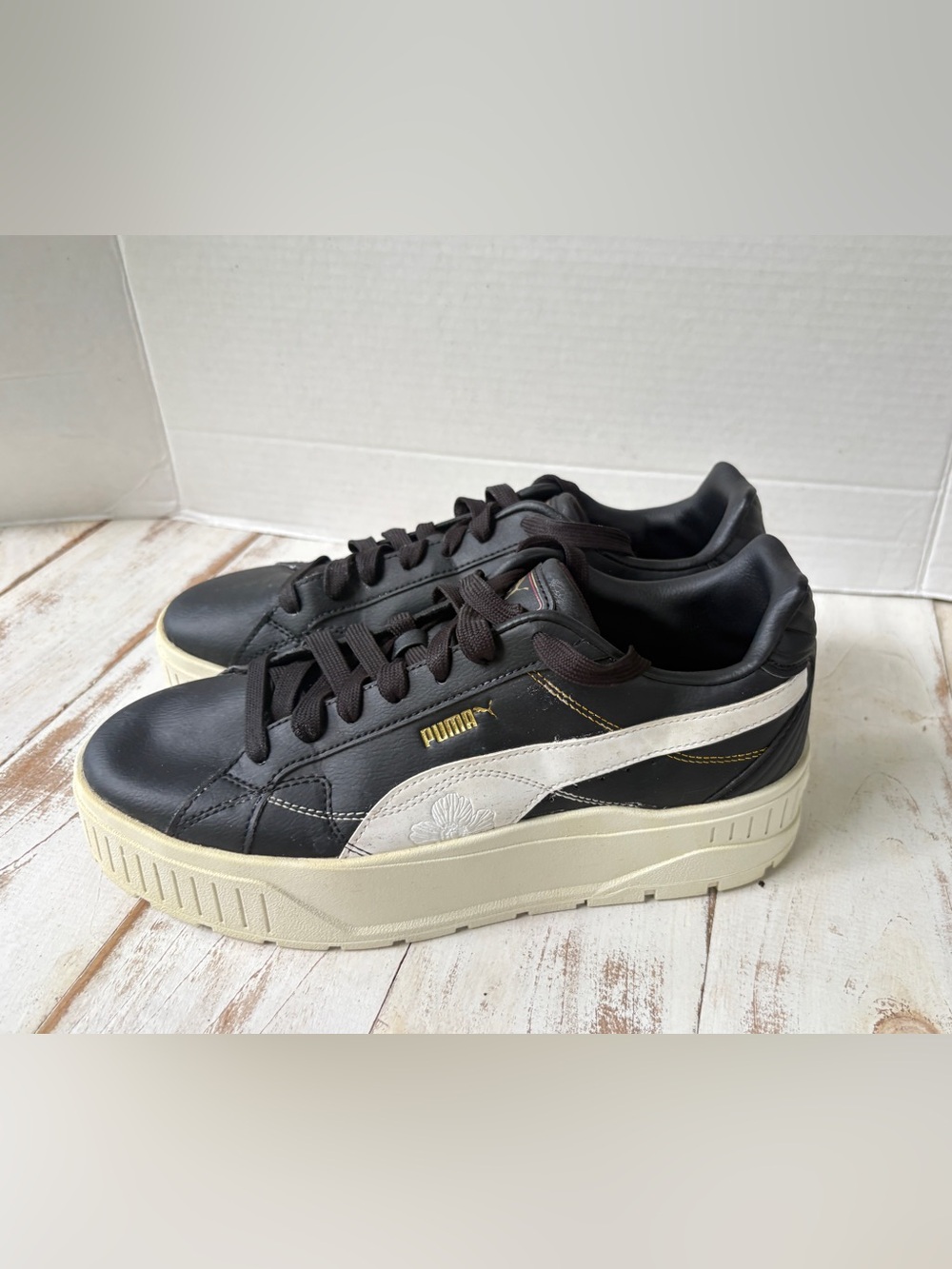 PUMA Karmen II Class Act Platform sneakers soccer flower sporty school sz 10 EUC